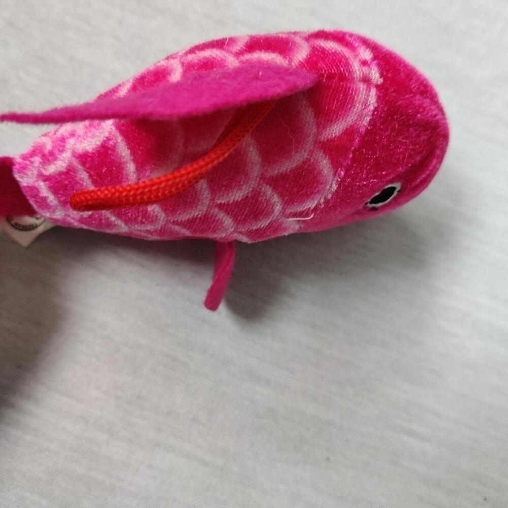 Pink fish stuffed toy - Picture 3 of 4